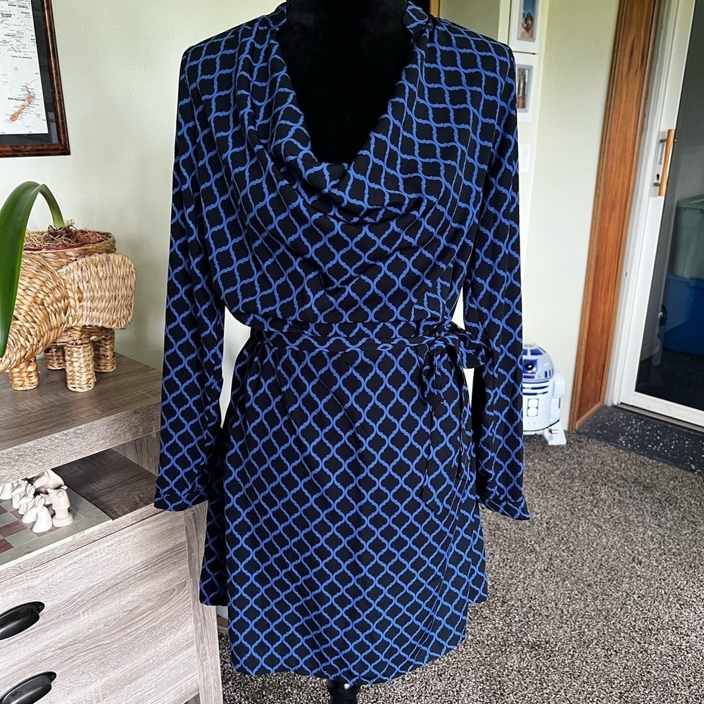 JustFab Blue and Black Midi Dress